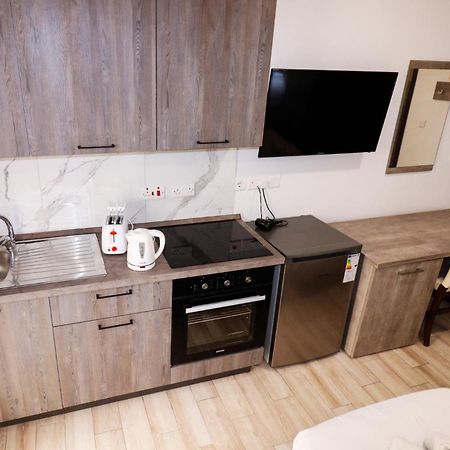 Napoli Suites Studios Aparthotel San Ġiljan Extérieur photo