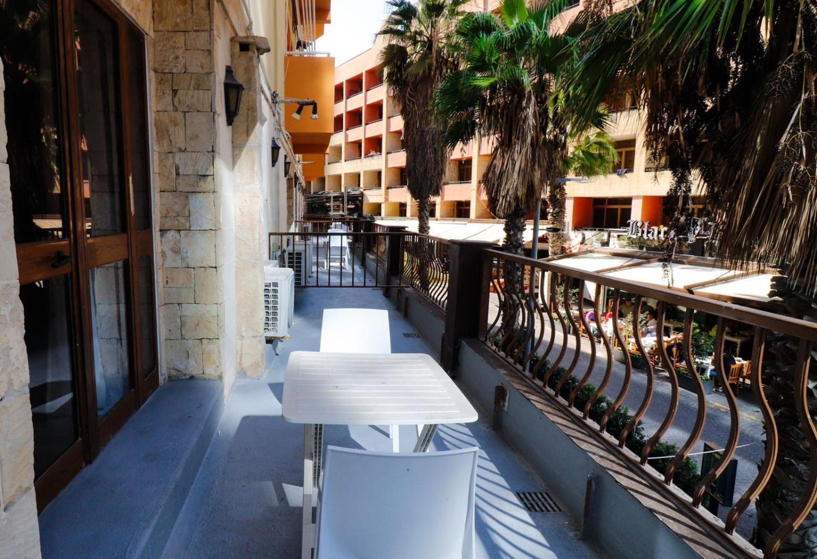 Napoli Suites Studios Aparthotel San Ġiljan Extérieur photo