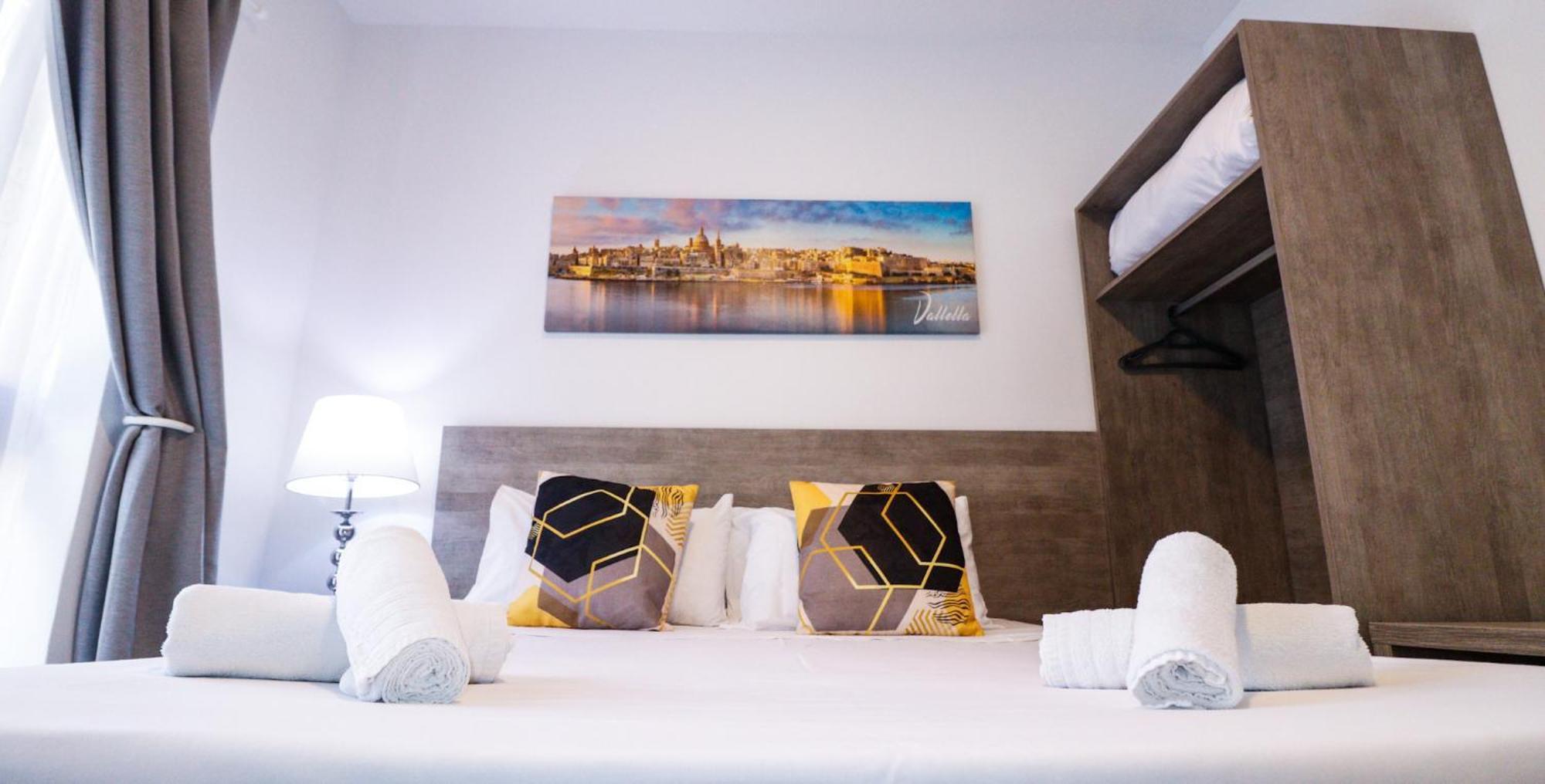 Napoli Suites Studios Aparthotel San Ġiljan Extérieur photo